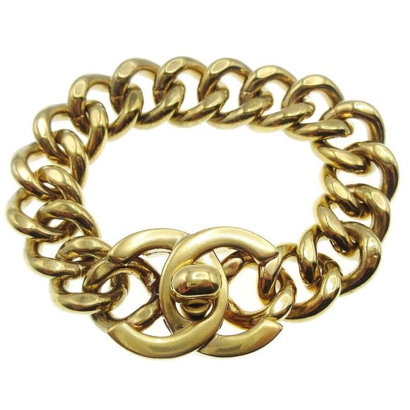 Authentic CHANEL CC Turnlock Motif Charm Gold Chain Bracelet 96A Accessories - Picture 1 of 7